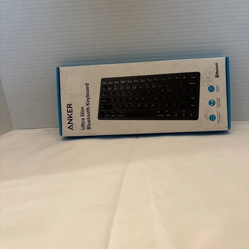 New ANKER Ultra Slim Bluetooth Keyboard A7726 Black IOS Android Mac Windows.